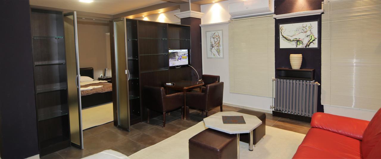 Hotel Ambasador Битола Экстерьер фото